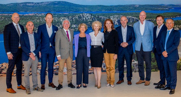 ExCOM Eyes open