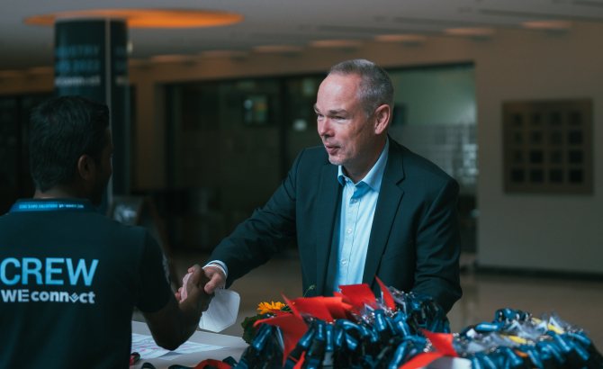 hansjorg and el wlcome desk ids