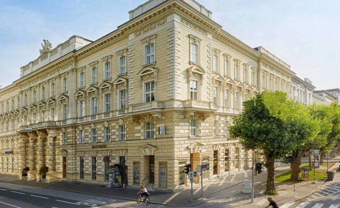 aussen-01-hyperion-hotel-salzburg-2400x1349-960x640.jpg