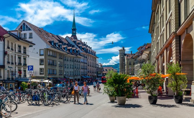 Walking cycling in Bern.jpg