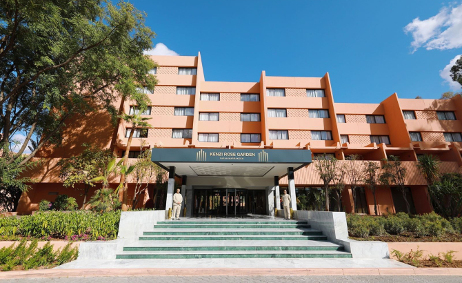 kenzi rose garden.jpg